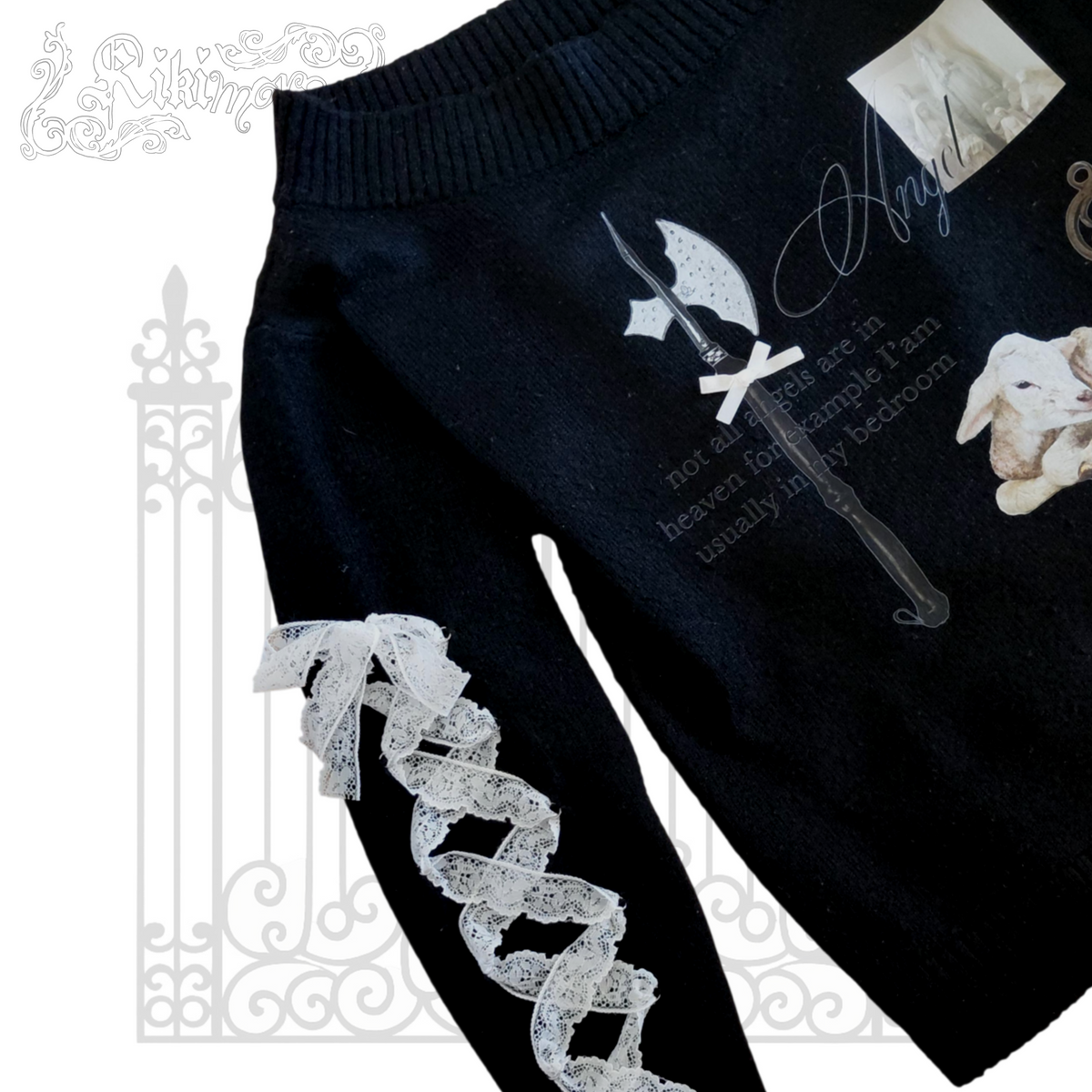 Minerva - 1/1 reworked off-shoulder sweater